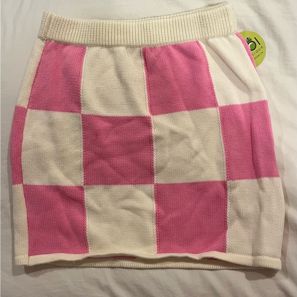 Boutique Set - Picture 3 of 7